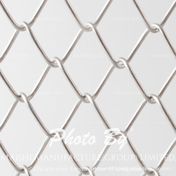 Hot-Dipped Galvanized Chain Wire Fencing